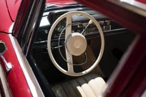 Detalle Mercedes Benz 200 D